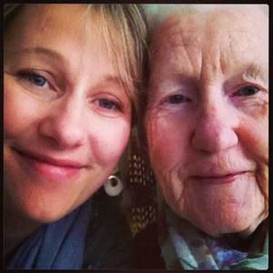 Meet your Posher, Evi